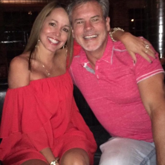 Meet your Posher, Christy - Picture 1 of 2